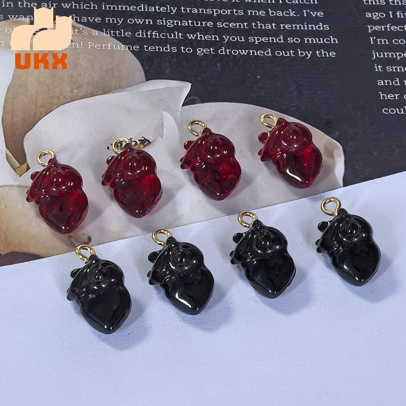 Bộ 10 Chiếc Trang Sức Halloween: Bông Tai, Mặt Dây Chuyền và Vòng Tay Hình Trái Tim Đỏ Plastик