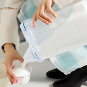 Hộp đựng bột giặt gia dụng TRTR Nhựa lớn di động có cốc đo VN