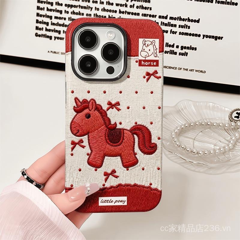 Ngựa chấm bi màu đỏ Thích hợp cho 17promax Phim hoạt hình dễ thương iPhone16pro Ống kính trọn gói 15 phong cách mới 1