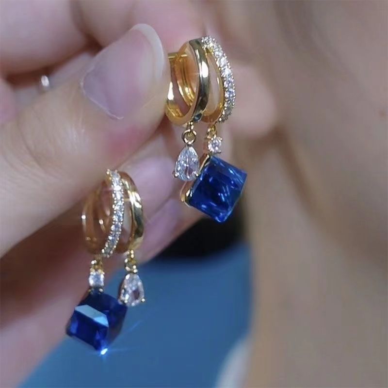 Bông tai năm mới Bông tai pha lê Sapphire cho mẹ thiết kế cao cấp
