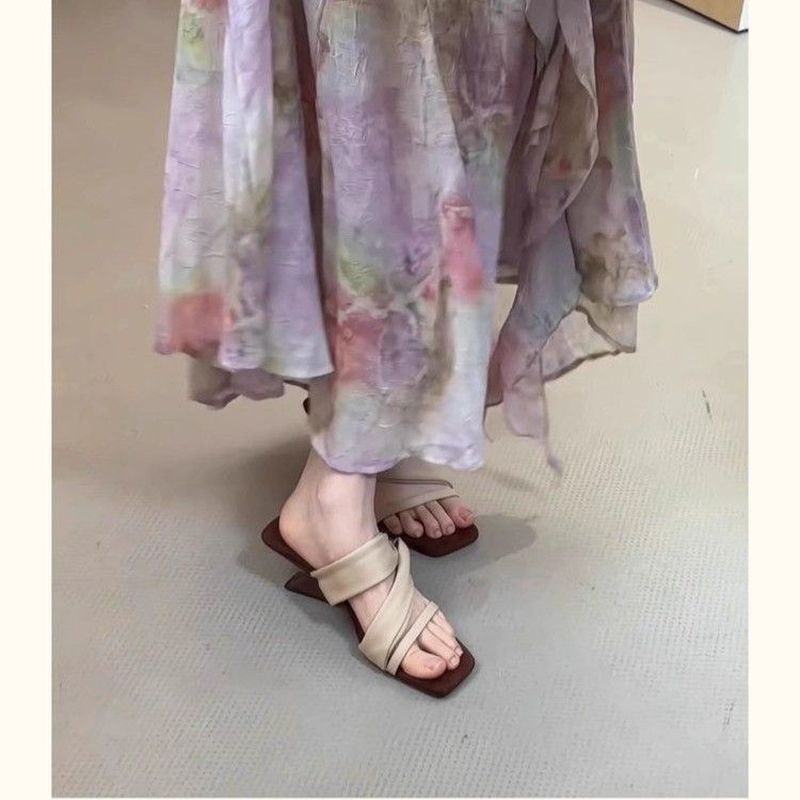 【✨Spot】Giày sandal nữ Kiểu Hàn Cao cấp Vintage Đế nâng cao 5cm Mũi vuông nhỏ Giày đế xuồng Đi chơi