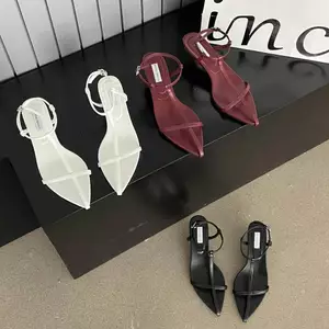 TT Phiên Bản Hàn Quốc Mũi Nhọn Dây Đeo Mỏng Dép Da Thật Đế Bằng Dây Đeo Khóa Đế Bằng Giày La Mã Phù Hợp Với Giày Nữ Sang Trọng