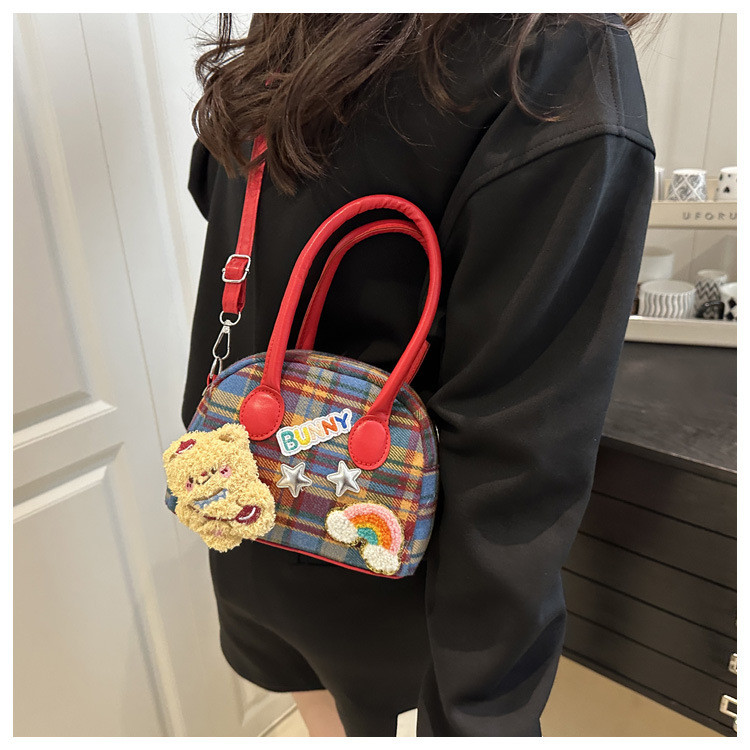 ANCO 2026 Túi xách nữ in sọc mới Dễ thương Brown Bear Single Shoulder Boston Shell Bag Túi du lịch giá trị cao
