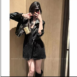 Đầm ngắn thu đông phong cách retro, ren nổi cổ chữ V, đáy váy ngắn