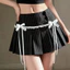 Váy chữ A cổ thấp kiểu Việt Nam Preppy, thiết kế nơ ren duyên dáng, dáng ôm vừa vặn, phù hợp với các cô gái quyến rũ.
