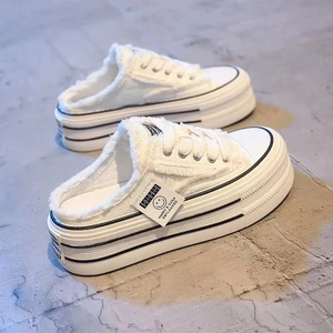 Canvas Baotou Nửa Dép Nữ Mùa Xuân 2023 Phong Cách Mới Đế Dày Mặc Bên Ngoài Người Lười Không Có Gót Bên Trong Tăng Chiều Cao Giày Trắng RA1A