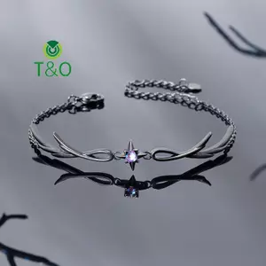 Vòng tay hợp kim lông vũ phong cách punk và gothic cho nam - Cá tính, tinh tế