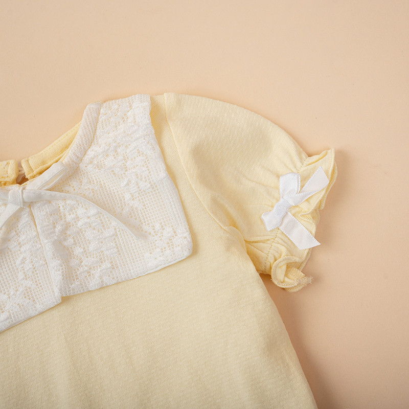 Body chip bé gái phối cổ ren kèm mũ chất Tencel thông hơi kháng khuẩn cho bé - Bodysuit unbee
