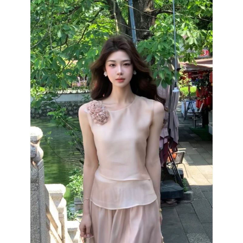 Sang trọng kiểu Pháp: Áo vest hoa ba chiều không tay & váy liền - Bộ đồ hai mảnh mùa hè