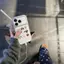 Casing telefon untuk anjing boleh bertukar menjadi iPhone 17 dalam sekelip mata, sesuai