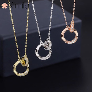Vòng cổ mặt dây chuyền thiết kế sang trọng với họa tiết hoa hồng vàng ánh sáng, phù hợp trang sức cưới