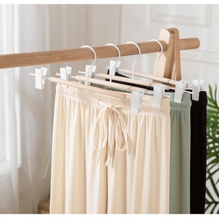 Giá treo quần gỗ tự nhiên xoay được chống trượt bảo vệ vải