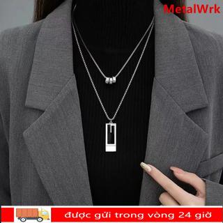 Vòng cổ hai lớp METALWRK, thiết kế mặt vuông tinh tế từ hợp kim, màu vàng cổ điển cho nữ