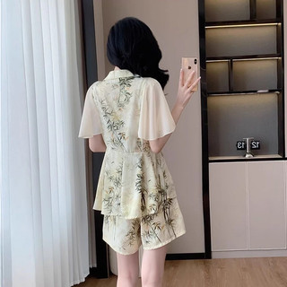 Bộ đồ mùa hè nữ phong cách Trung Quốc mới, nhẹ nhàng và thời trang, gồm áo thiết kế tươi mới và quần short thoải mái