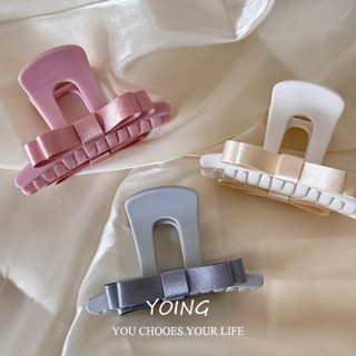 Kẹp tóc cao cấp màu hồng satin với nơ ngọt ngào, phù hợp cho nữ