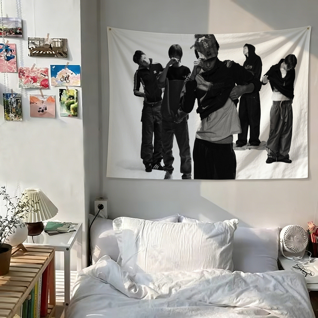 Tấm thảm treo tường CORTIS 'STUDIO 'có kẹp, Tấm thảm Polyester treo tường phòng ngủ