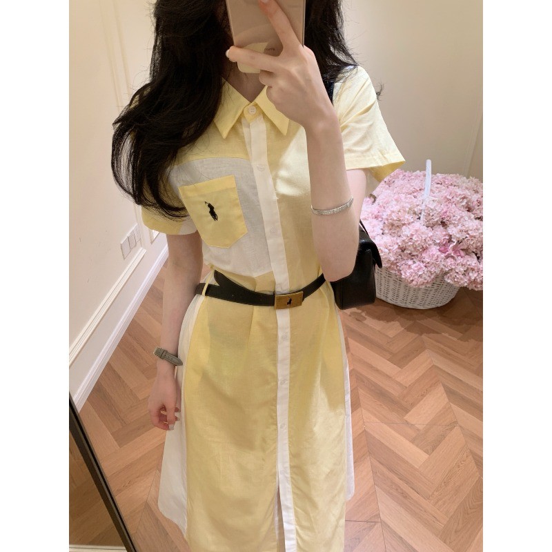 Váy dài vừa phải và ve áo mới dành cho nữ