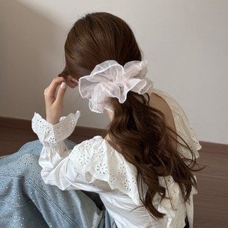 Dây buộc tóc phong cách Hàn Quốc ngọt ngào, làm từ sợi lưới cao cấp với thiết kế ruột lớn mang lại cảm giác thoải mái.