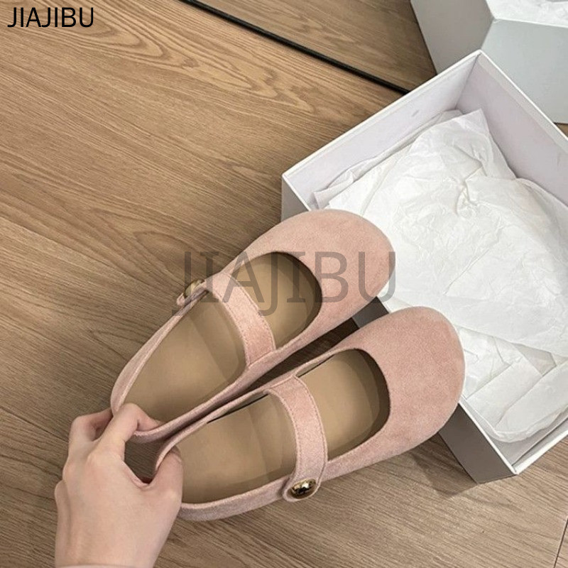 Size 35-43 Giày Bệt Mũi Tròn Màu Vàng Kiểu Công Chúa Pháp Cổ Điển Giày Nữ Cỡ Lớn Chất Lượng Cao 42 Giày Đế Thấp Màu Be Chống Trơn Trượt Kiểu Anh 41 Korean Fashion Casual Platform Mary Jane Shoes Giày Da Lộn Màu Hồng Kiểu Lolita Nhật Bản