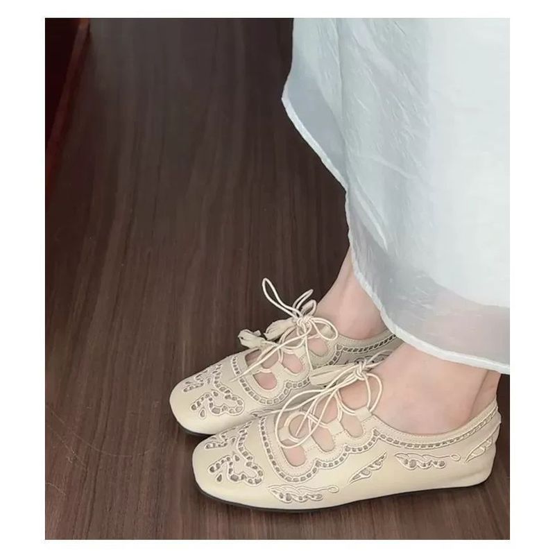 ✨Spot】Phong Cách Pháp Mũi Vuông Mary Jane Giày Nữ/Thời Trang Khắc Rỗng Bên Trong Tăng Chiều Cao Giày