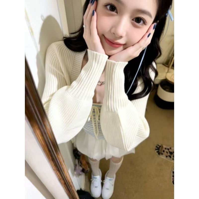 Quần áo nữ phong cách Hàn Quốc ngọt ngào, màu sắc tương phản và ống sọc dệt kim nhiều lớp