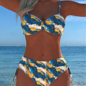 Đồ bơi nữ giải trí mùa hè Bộ đồ Bikini kỳ nghỉ bên bờ biển