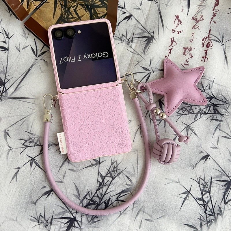 Mimi Emboss Hoa Da Ốp Lưng Điện Thoại Samsung Galaxy Z Flip 7 7FE Z Flip 6 Z Flip 5 Bìa Cứng Có Dây Pentagram