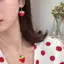 Móc Khóa, Mặt Dây Chuyền và Bông Tai Hình Dâu Tây Thiết Kế Ba Chiều Độc Đáo