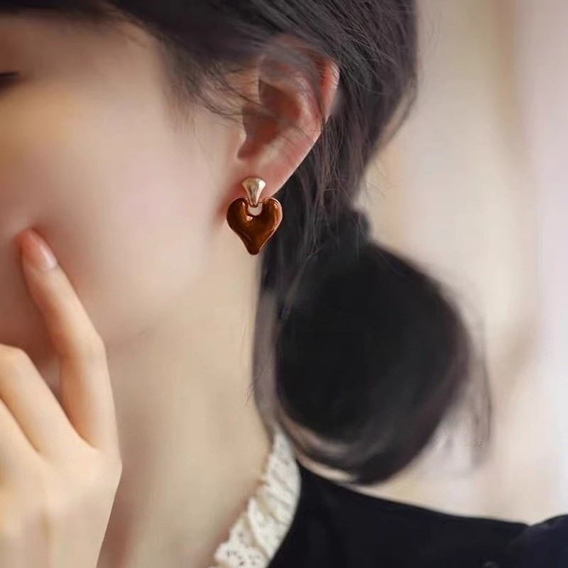 Bông tai tình yêu thanh lịch cho thu đông