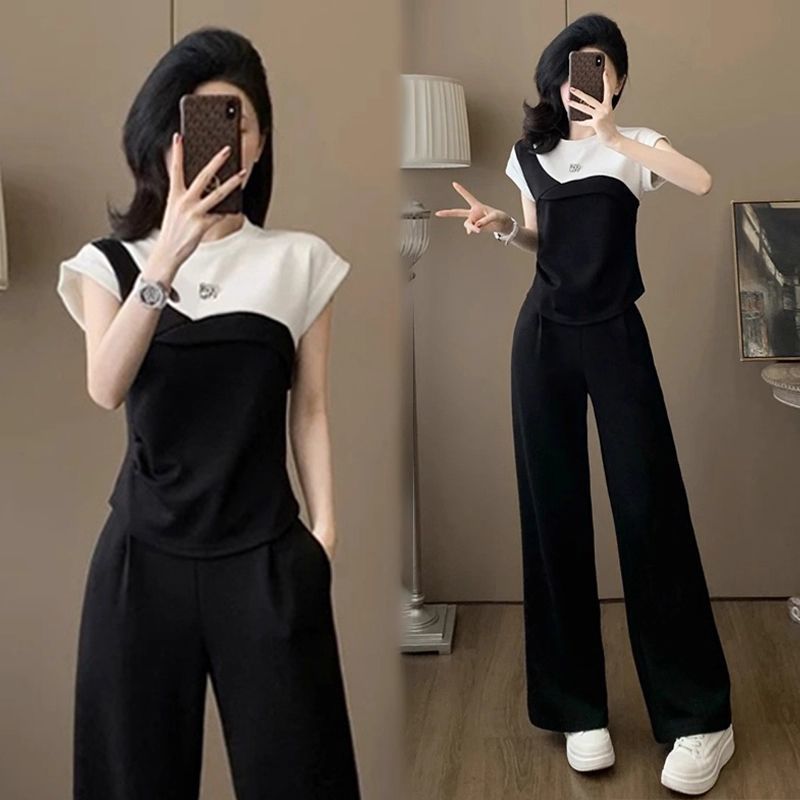 Bộ đồ thể thao nữ phong cách mới mùa hè 2026, slim fit và quần ống rộng