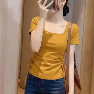 Áo thun nữ cổ vuông màu cam bí ngô, có dây rút hai bên, phù hợp mặc mùa hè