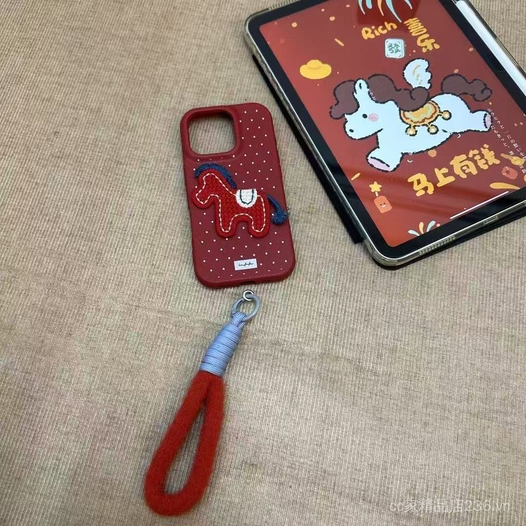 Đơn Giản Chấm Bi Ba Chiều Trắng Ngựa Đỏ Thích Hợp Cho 17PROMAX Vỏ Điện Thoại Phong Cách Mới iPhone15PRO / 16 Mềm