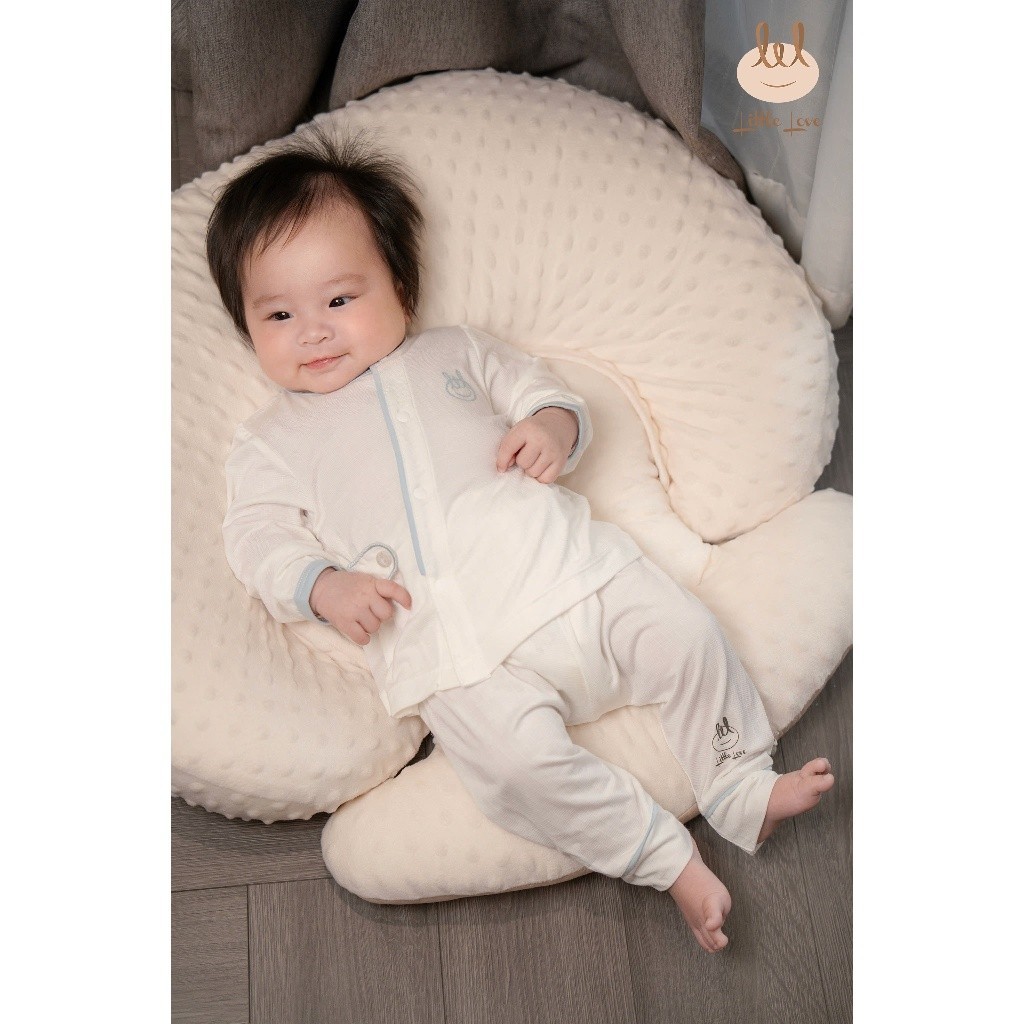Bộ Sơ sinh cài thẳng [ Vải Elas mềm mịn mát, co dãn tốt ]Lil Little Love (SCT11) tặng kèm sét mũ, bao tay chân Hoặc yếm