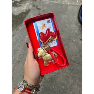 [hỏa tốc hcm]Móc khoá charm ngựa vàng 2026 có hộp và giấy kd thẻ- mang lại tài lộc, may mắn - Phụ kiện trang trí ANGI