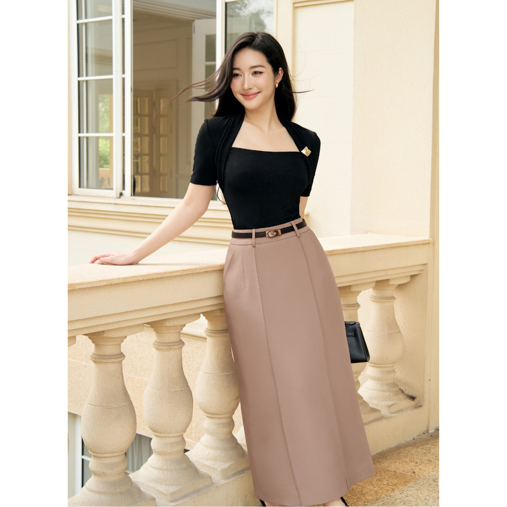 Áo thun cổ vuông ELLA DORA thiết kế đính tag form tôn dáng sang trọng 3 màu ĐỎ/ĐEN/NAVY [AT76]