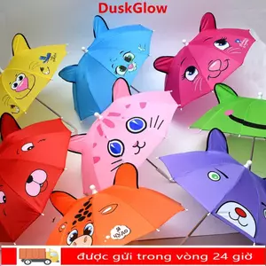 Bộ đồ mưa babydoll DUSKGLOW nhiều màu với mũ tai mô hình và họa tiết sáng tạo, phù hợp cho bé từ 1-3 tuổi