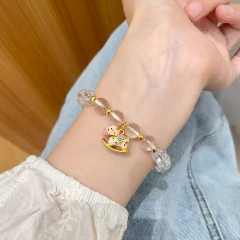 Vòng tay Mặt Dây Chuyền Pony Trong Suốt - Mang Lại May Mắn Và Thịnh Vượng