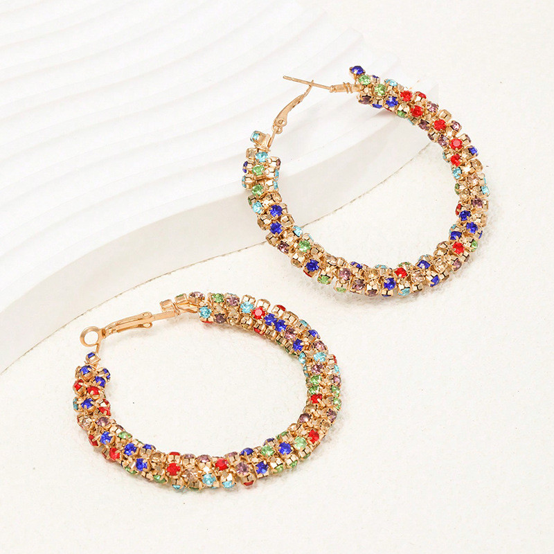 Bông tai kim cương nhiều màu, style cổ điển dành cho nữ