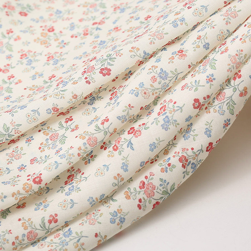 Váy handmade DIY mùa hè từ vải poplin giả hoa nhỏ, tiện lợi cho việc mặc nhà