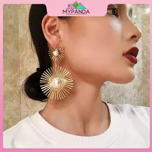 Bông Tai Ngọc Trai Kim Loại Rỗng Thiết Kế Hoa - Xu Hướng Châu Âu Và Mỹ, Perfect Quà Tặng Trang Sức