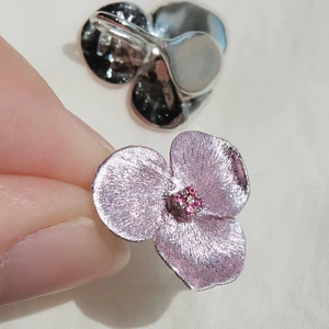 Cảm Giác Thoáng Mát Siêu Cổ Tích Hồng Tím Chải Bông Tai Hoa Tính Khí Thanh Lịch Cao Cấp Cảm Giác Không Xỏ Tai Kẹp Nữ