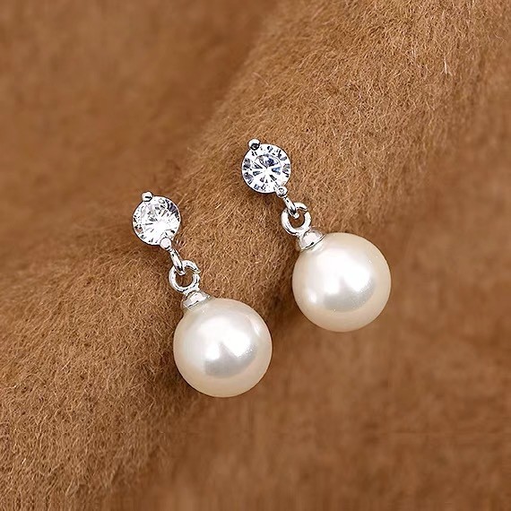 Bông Tai Zircon Tua Rua và Ngọc Trai Niche, Thiết Kế Sang Trọng