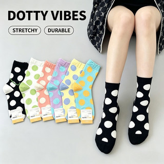 Bông Tai Kẹp Vintage và Tất Dệt Kim Nữ - Phong Cách Nhật Bản Kawaii với Chấm Bi