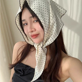 Khăn choàng tam giác chấm bi, đa năng cho chuyến đi chơi mùa hè