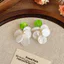 Kẹp tai nữ retro phong cách Hồng Kông, màu sắc tương phản, thiết kế cao cấp không cần xỏ bông tai.
