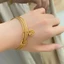 Vòng tay hợp kim mỏng hình Fu màu vàng, thiết kế đơn giản - Quà tặng trang sức may mắn
