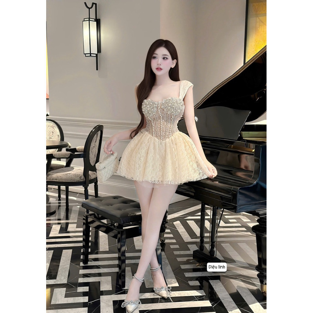 sẵn hàng Đầm ren khâu đá ngực   Đen, kem  BYJOLIE