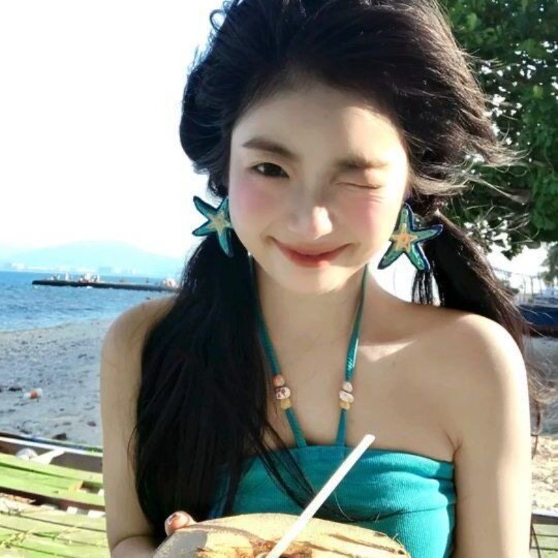 Bông tai hình sao biển màu xanh, phong cách Pháp hiện đại
