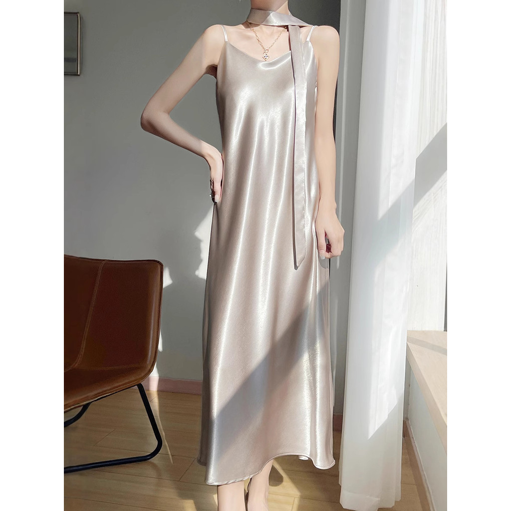 Váy dài giả lụa gợi cảm,thiết kế dây đeo , tôn dáng, sang trọng, đầm midi phong cách Pháp