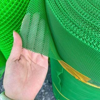 Lưới mủ. Khổ cao 1m dài 5m( dày 2li lỗ nhỏ 3li) . Dùng để làm sàn nuôi cá, nuôi tôm, cua( siêu bền)